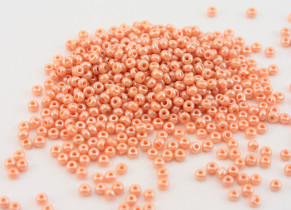Бисер Чехия круглый 10/0 50г 07631 бежевый