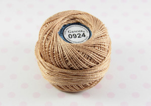 Пряжа "Gamma" Ирис 100% хлопок 10 г 82 м №0924 св.роз-бежевый