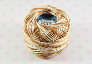 Пряжа "Gamma" Ирис меланж 100% хлопок 10 г 82 м Р-19 бежевый-белый