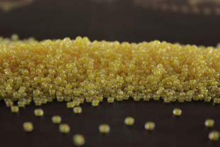 Бисер Чехия круглый 10/0 50г 38182 жёлтый