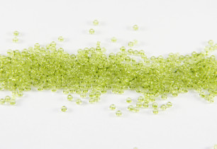 Бисер Чехия круглый 10/0 50г 01152 светло-салатовый