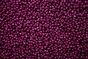 Бисер Чехия круглый 10/0 50г 18325 лиловый/металлик