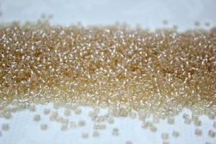 Бисер Чехия круглый 10/0 50г 38218 прозрачный