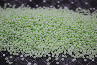 Бисер Чехия круглый 10/0 500г 03254 салатовый