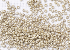 Бисер Япония круглый 15/0 100 г PF0558F алюминий, гальванизированный
