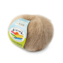 Пряжа ALPINA " LUCKY MOHAIR" 60% кид мохер, 40% акрил 10 * 50г 150 м №05 бежевый. Цена за упаковку 10 шт