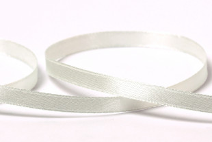 Лента атласная 6 мм ( 1/ 4 ") " Gamma" №013 св. салатовый