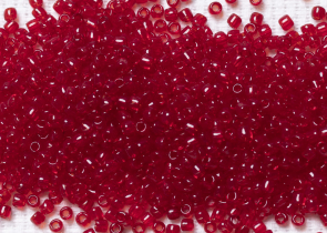 Бисер Япония круглый 15/0 100 г 0005C рубин, прозрачный