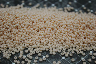 Бисер Чехия круглый 10/0 50г 03285 розовый