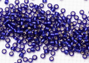 Бисер Япония круглый 11/0 250 г 0028DF кобальт матовый, серебряная линия внутри