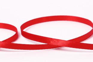Лента атласная 6 мм ( 1/ 4 ") " Gamma" №026 красный