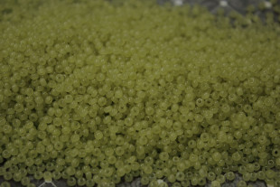 Бисер Чехия круглый 10/0 50г 02151 салатовый