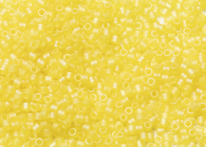 Бисер Япония MIYUKI Delica цилиндр 10/0 5 г DBM-0854 палевый радужный матовый