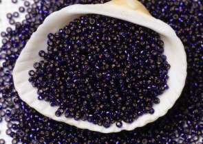 Бисер Япония MIYUKI Seed Beads 15/0 5г 1426 окрашенный фиолетовый серебряная линия внутри — фото 3