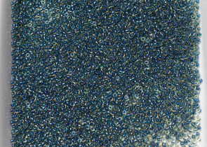 Бисер Япония MIYUKI Seed Beads 15/0 100г 1826 полуночный топаз радужный синяя линия внутри — фото 4