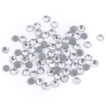 Страз клеевой " Zlatka" ZRTG- 0872 SS08 Crystal 2. 4 мм стекло 72 шт в пакете с картонным еврослотом №01 белый ( Crystal)  — фото 2