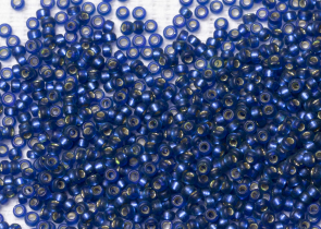 Бисер Япония MIYUKI Seed Beads 15/0 100г 1653 окрашенный сумеречный синий полуматовый серебряная линия внутри — фото 2