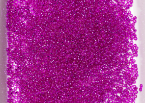 Бисер Япония MIYUKI Seed Beads 15/0 100г 1340 фуксия прозрачный серебряная линия внутри — фото 4