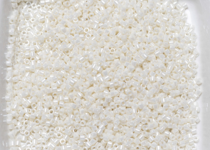 Бисер Япония MIYUKI Delica  10/0 5 г DBM-0203 светло-цейлонский желтый — фото 4