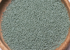Бисер Япония MIYUKI Seed Beads 15/0 100г 2028 морская пена непрозрачный блестящий матовый — фото 5