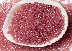 Бисер Япония MIYUKI Seed Beads 15/0 100г 1627 окрашенный светло-клюква полуматовый серебряная линия внутри — фото 3