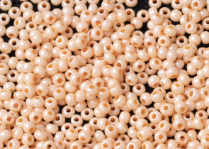 Бисер Чехия круглый 10/0 500 г 46389 жемчужный персиковый — фото 4