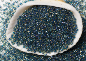 Бисер Япония MIYUKI Seed Beads 15/0 5г 1826 полуночный топаз радужный синяя линия внутри — фото 3