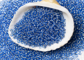 Бисер Япония MIYUKI Seed Beads 15/0 100г 0019 сапфир серебряная линия внутри — фото 3