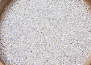 Бисер Япония MIYUKI Seed Beads 15/0 100г 0551 белый опал позолоченная линия внутри — фото 5