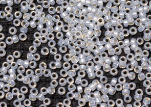 Бисер Япония MIYUKI Seed Beads 15/0 5г 0551 белый опал позолоченная линия внутри — фото 2