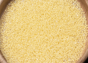 Бисер Япония MIYUKI Seed Beads 15/0 5г 0201 кристалл желтая линия внутри — фото 5