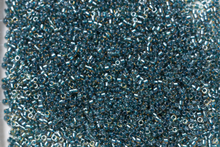 Бисер Япония MIYUKI Delica цилиндр 11/0 50 г DB-0921 игристый blue topaz с цветной линией — фото 4