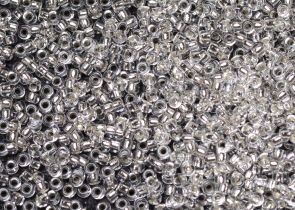 Бисер Япония MIYUKI Seed Beads 15/0 5г 0001 кристалл серебряная линия внутри — фото 2