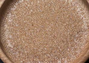 Бисер Япония MIYUKI Seed Beads 15/0 100г 0234 кристалл металлизированный игристый золотая линия внутри — фото 5