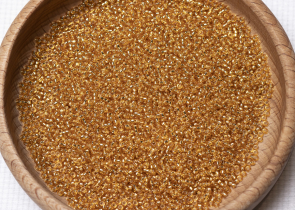 Бисер Япония MIYUKI Seed Beads 15/0 100г 0004 золотой серебряная линия внутри — фото 6