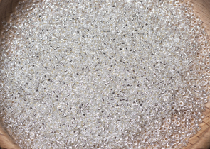 Бисер Япония MIYUKI Seed Beads 15/0 5г 0001 кристалл серебряная линия внутри — фото 5