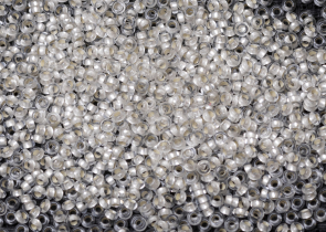 Бисер Япония DEMI 11/0 100г PF0021F Permanent Finish, хрусталь матовый, серебряная линия внутри — фото 1