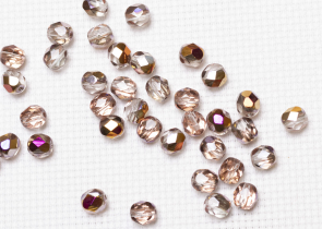 Бусины полированные круглые 6мм 25г (90 штук) 00030/29501 Crystal, Sliperit Half — фото 2