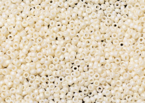 Бисер Япония MIYUKI Seed Beads 15/0 100г 0492FR кремовый непрозрачный радужный матовый — фото 1