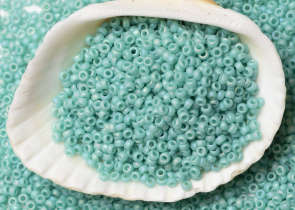 Бисер Япония MIYUKI Seed Beads 15/0 100г 0412FR бирюзово-зелёный непрозрачный радужный матовый — фото 3