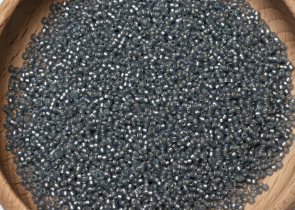 Бисер Япония MIYUKI Seed Beads 15/0 5г 1657 окрашенный серый полуматовый серебряная линия внутри — фото 5