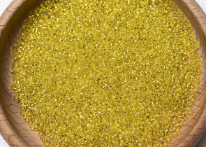 Бисер Япония MIYUKI Seed Beads 15/0 5г 0006 жёлтый серебряная линия внутри — фото 5