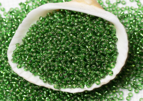 Бисер Япония MIYUKI Seed Beads 15/0 100г 0016 зелёный серебряная линия внутри — фото 3