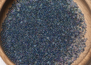 Бисер Япония MIYUKI Seed Beads 15/0 100г 0339 аква радужный синяя линия внутри — фото 5